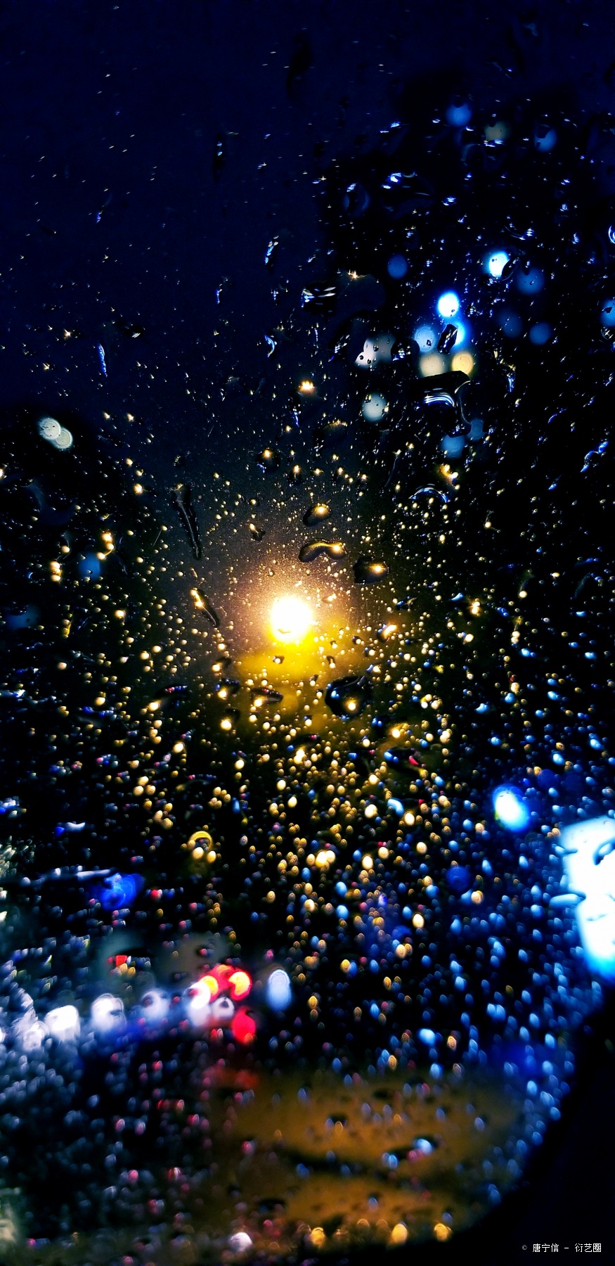 车窗上的雨滴1